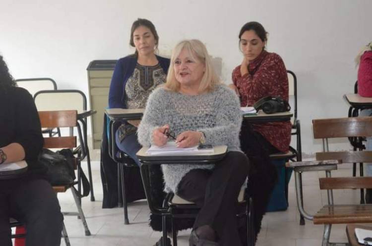 Los repentistas de Isidoro y un homenaje a la mujer, a través de las palabras