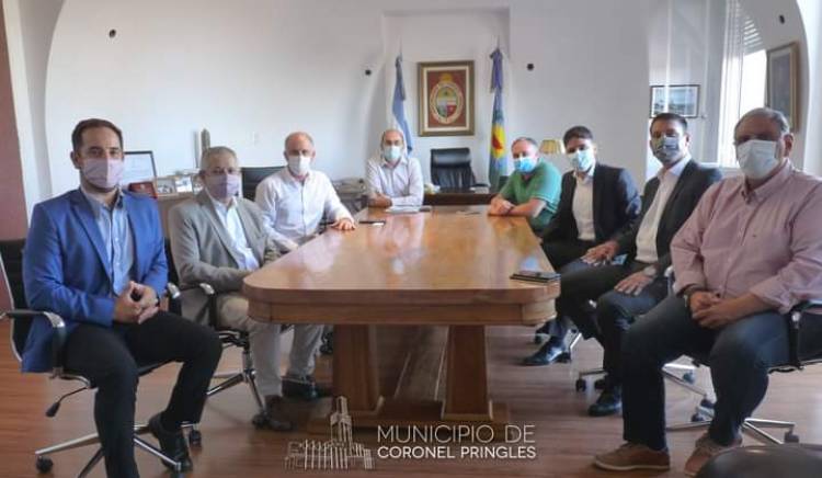 Autoridades del Banco Provincia se reunieron con el Intendente Lisandro Matzkin
