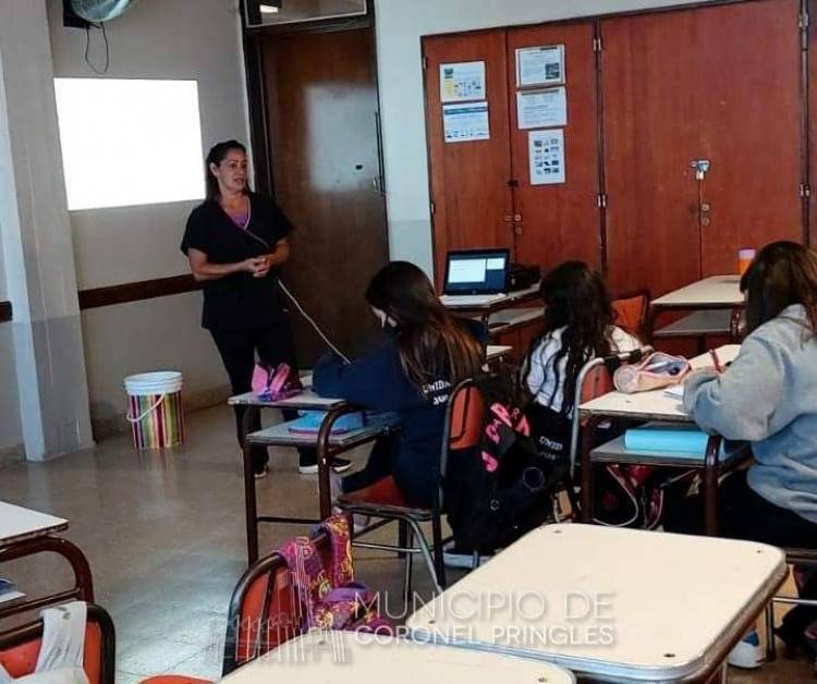 Charlas de tenencia responsable en escuelas