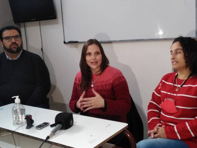 "Nos pareció mejor suspender las clases para poder dar finalización a la obra"