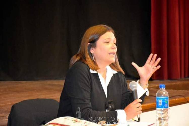 María Laura Santellán disertó sobre Prevención de los Trastornos de la Conducta Alimentaria