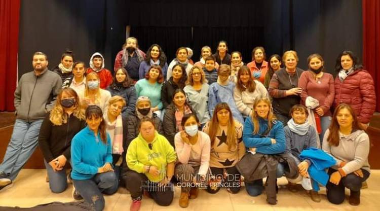 Finalizó el taller Personas que cuidan personas 
