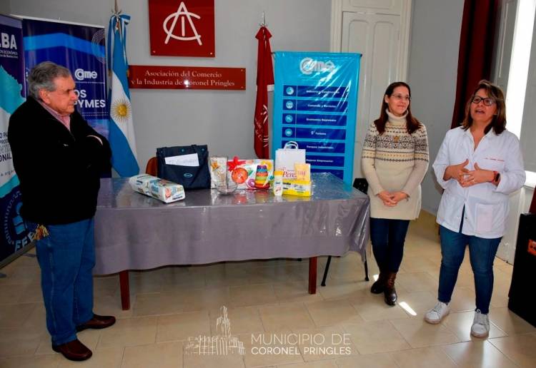 Semana de la Lactancia Materna: Regina Sosa se ganó el kit para bebés