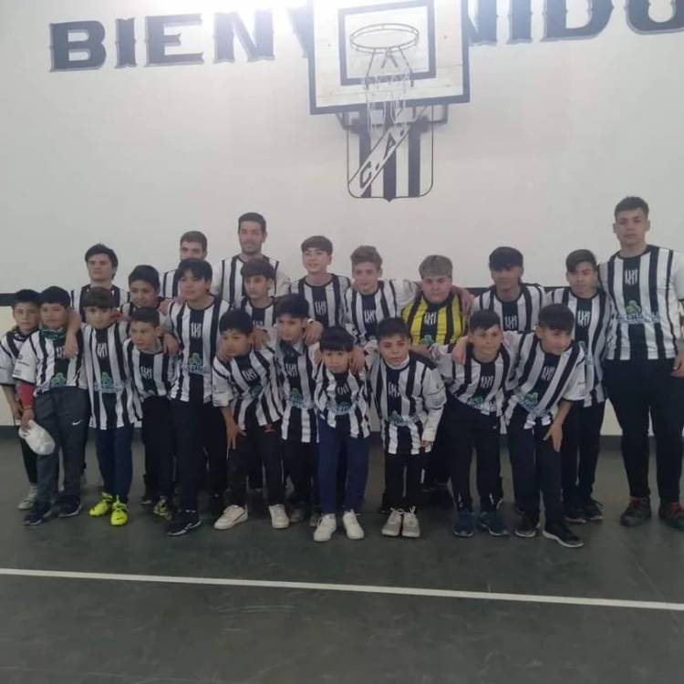 Independiente presentó su nueva indumentaria
