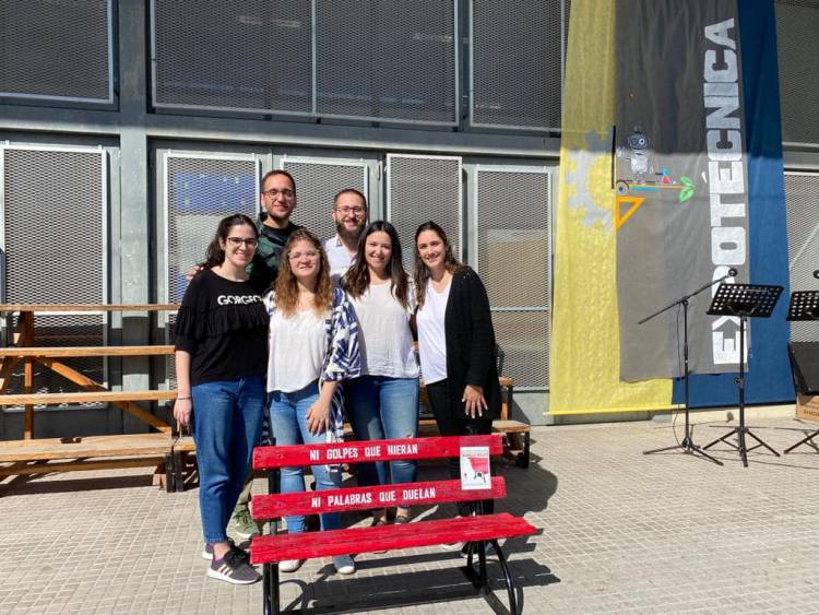 Se inauguró un Banco Rojo en la Técnica