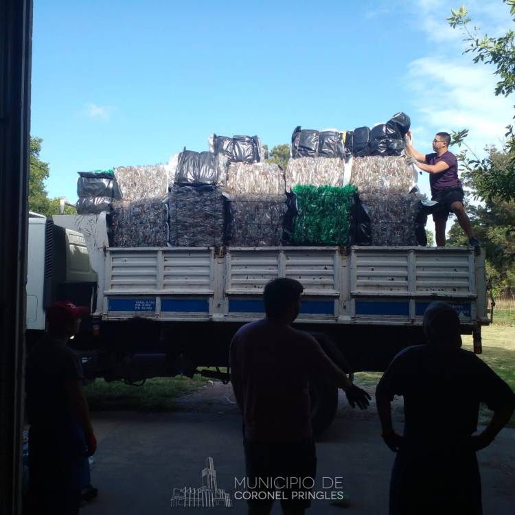 Se completó una nueva entrega de plásticos reciclados provenientes del Taller Protegido Esperanza