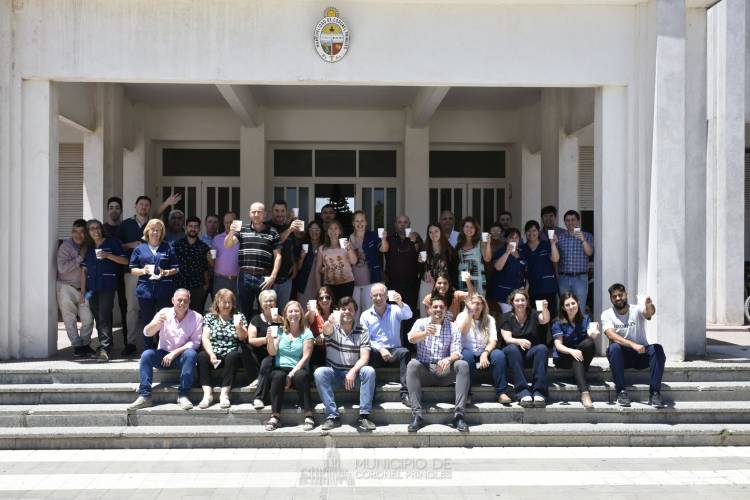 Matzkin brindó con trabajadores municipales