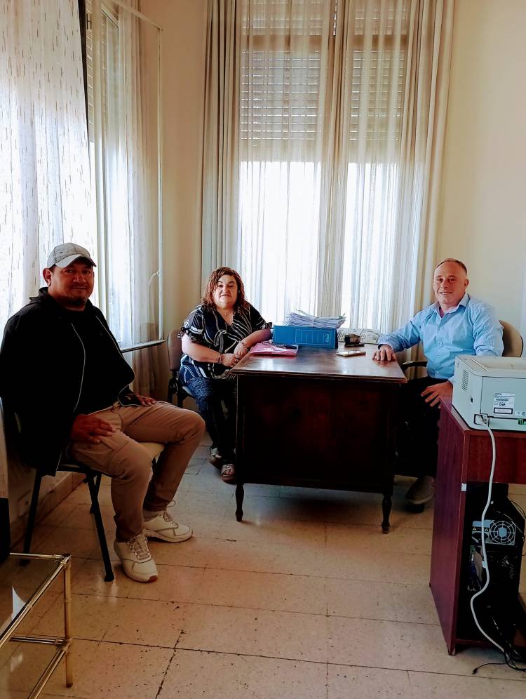 FeSiMuBo se reunió con funcionarios y también recorrió el Refugio Canino