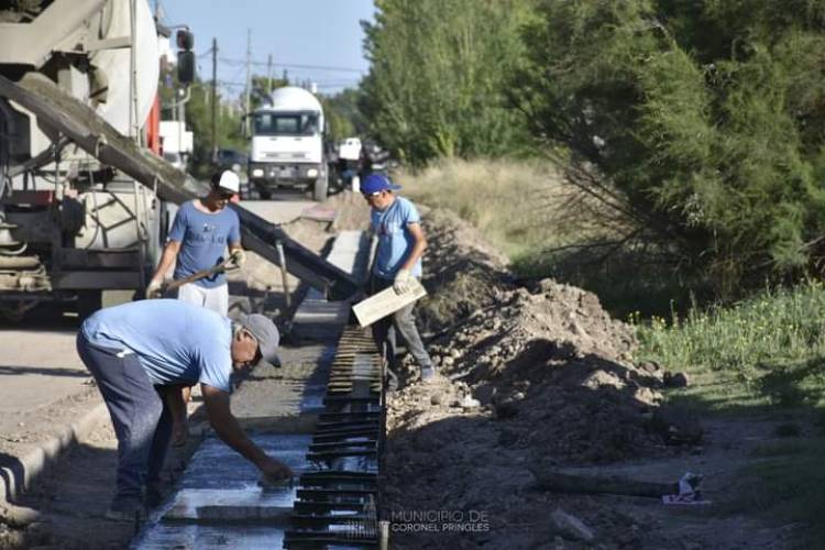 Obra de ordenamiento vial en calle 24 de Septiembre