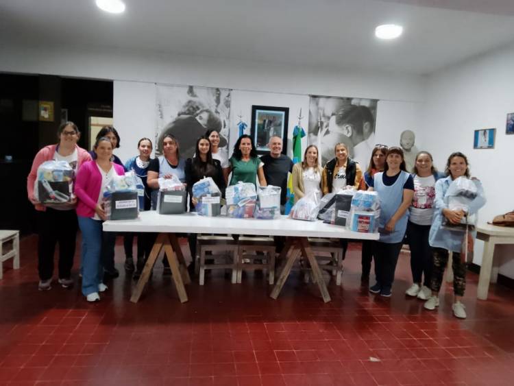 El PJ local entregó útiles escolares a jardines y escuelas rurales 