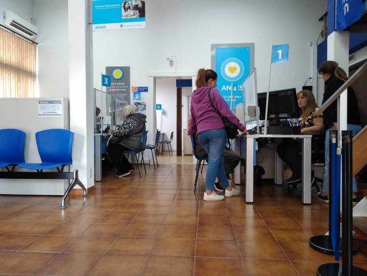 Jubilaciones, Programa "Hay Equipo" y Becas Progresar