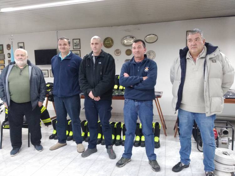 Bomberos Voluntarios hizo una inversión de más de 7 millones de pesos en indumentaria y equipos
