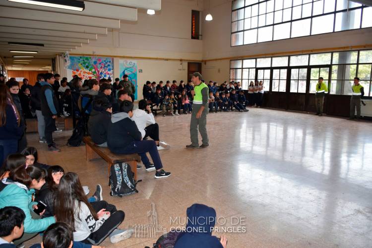 Charlas de seguridad vial en escuelas pringlenses
