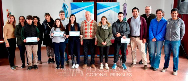 Becas para Deportistas y Entrenadores de Alto Rendimiento