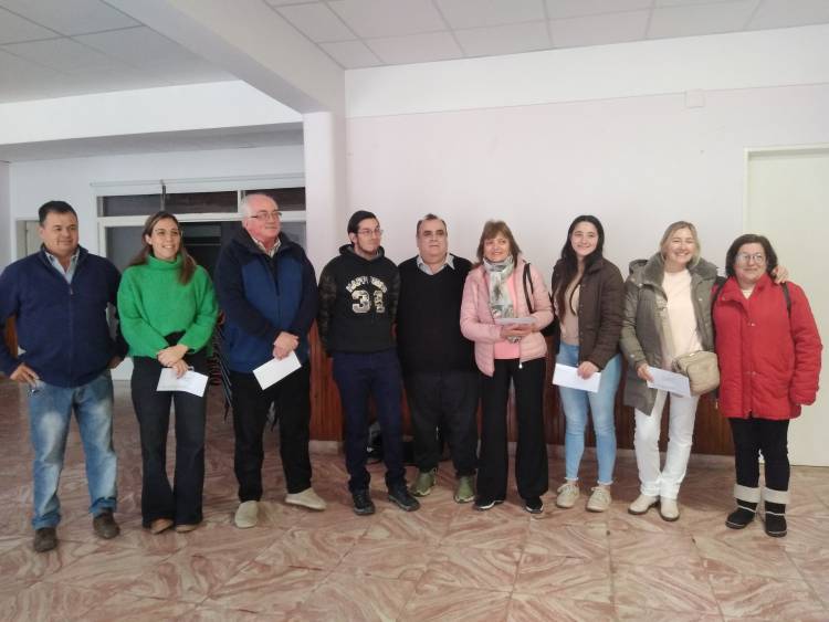 UEC entregó los premios del Bono de Contribución