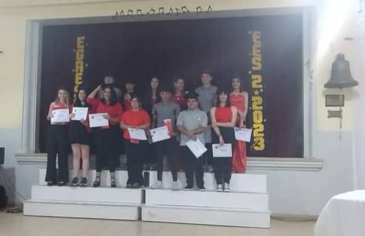 La Escuela Secundaria 2, despidió a sus egresados