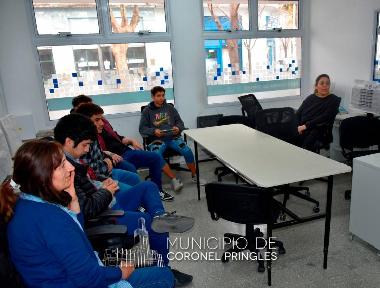 Visita a la Oficina de Empleo