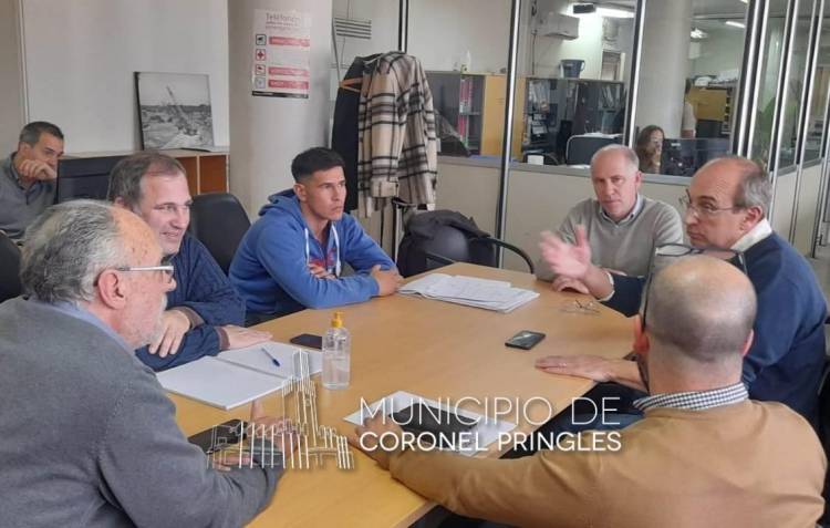 Reunión de trabajo en Hidráulica