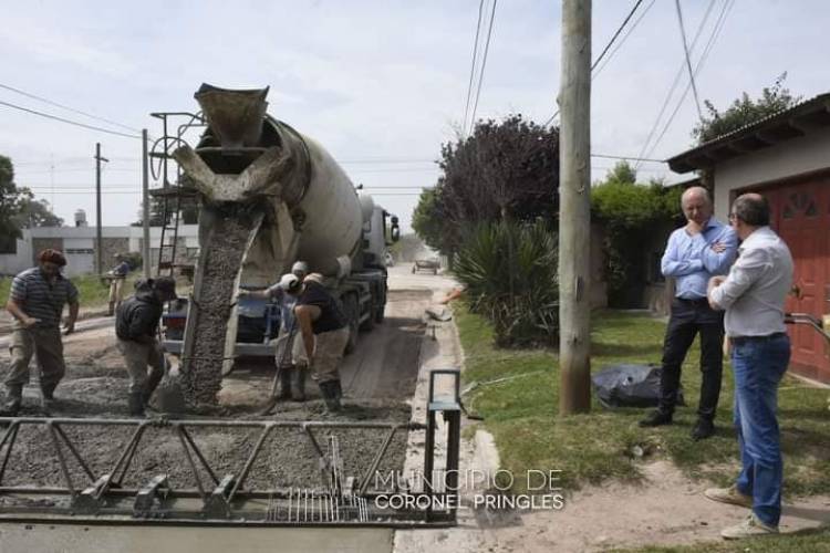 Se completó una nueva cuadra de pavimento en la ciudad