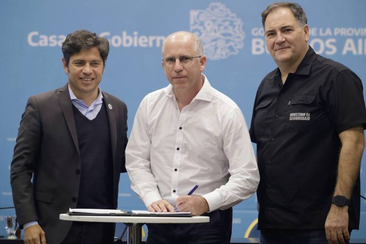 El Intendente Lisandro Matzkin firmó la adhesión al Fondo de Fortalecimiento de la Seguridad