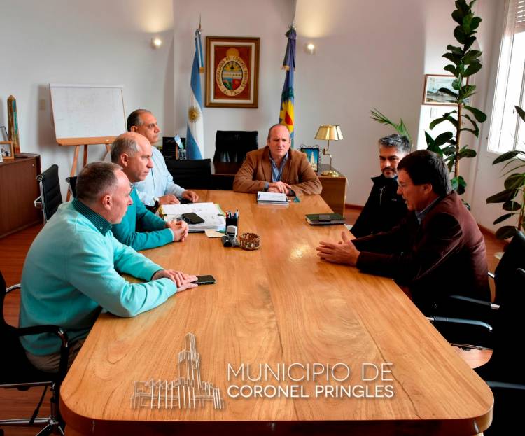 Reunión de trabajo con los Intendentes de Dorrego y La Madrid