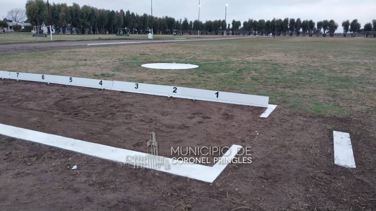 Indio Rico: Una importante intervención se está realizando en el Polideportivo