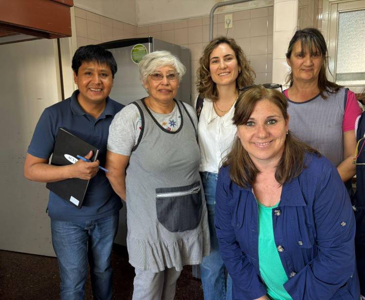 Charla Informativa en el Mes de la Alimentación
