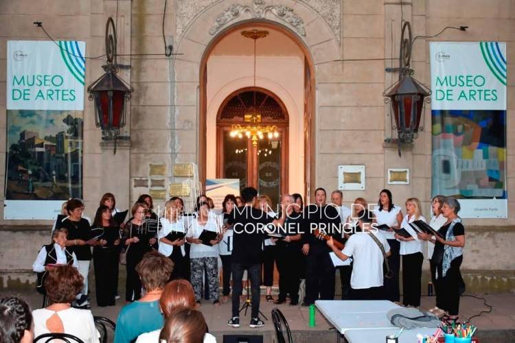 Domingo de arte y música