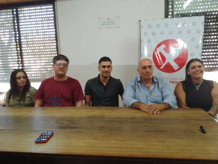 "La gente está harta de que le saquen plata"