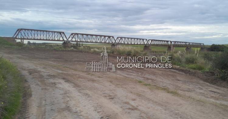 Continúan los avances de mejoras en caminos rurales del Distrito de Coronel Pringles