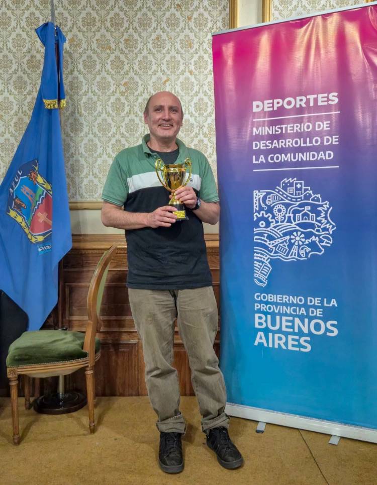 Julián Sapienza es el flamante Campeón del IRT SUB 2400 "Quijotes de Azul"