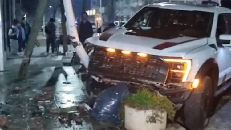 Los festejos en Coronel Pringles, luego del notable triunfo de la Selección ante Inglaterra, no terminaron en una tragedia de milagro