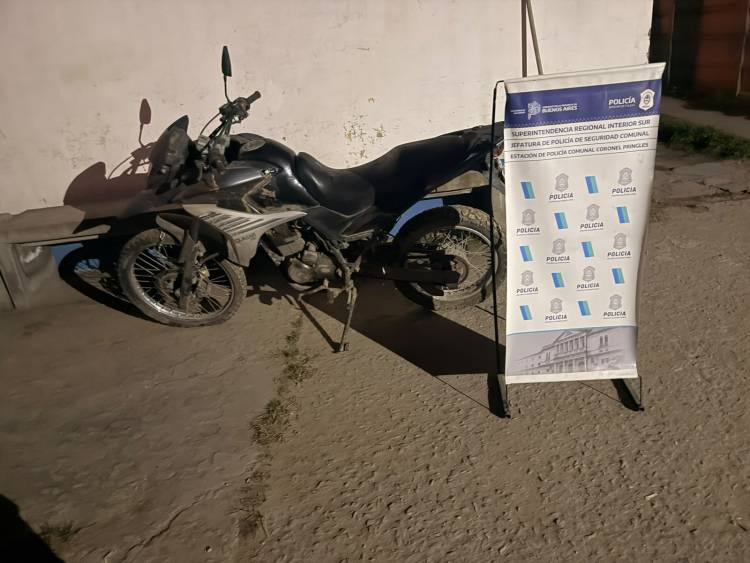 Policial: Dos Aprehendidos por Hurto