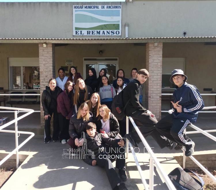 El Hogar Municipal El Remanso recibió la visita de estudiantes del Colegio Claret de Bahía Blanca