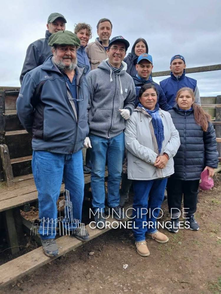 Estudiantes de la Tecnicatura Universitaria en Producción Agropecuaria Sostenible participaron en la admisión de ejemplares